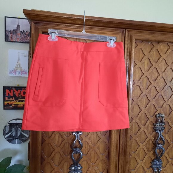 Forever 21 Structured Shift Mini Skirt w/ Patch Pockets NWOT! - Red, Size S - Picture 14 of 14